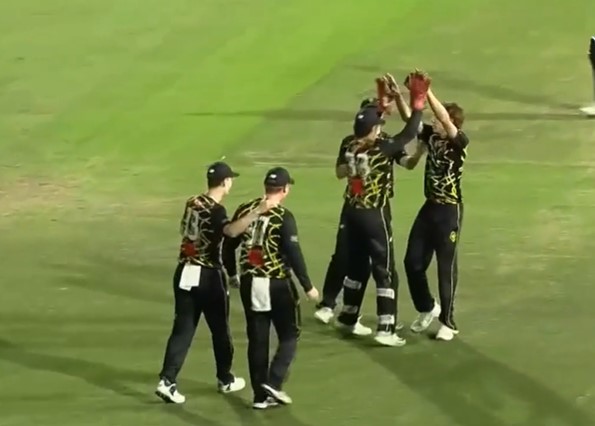 Oliver Patterson's 4 for 15 | Match 35