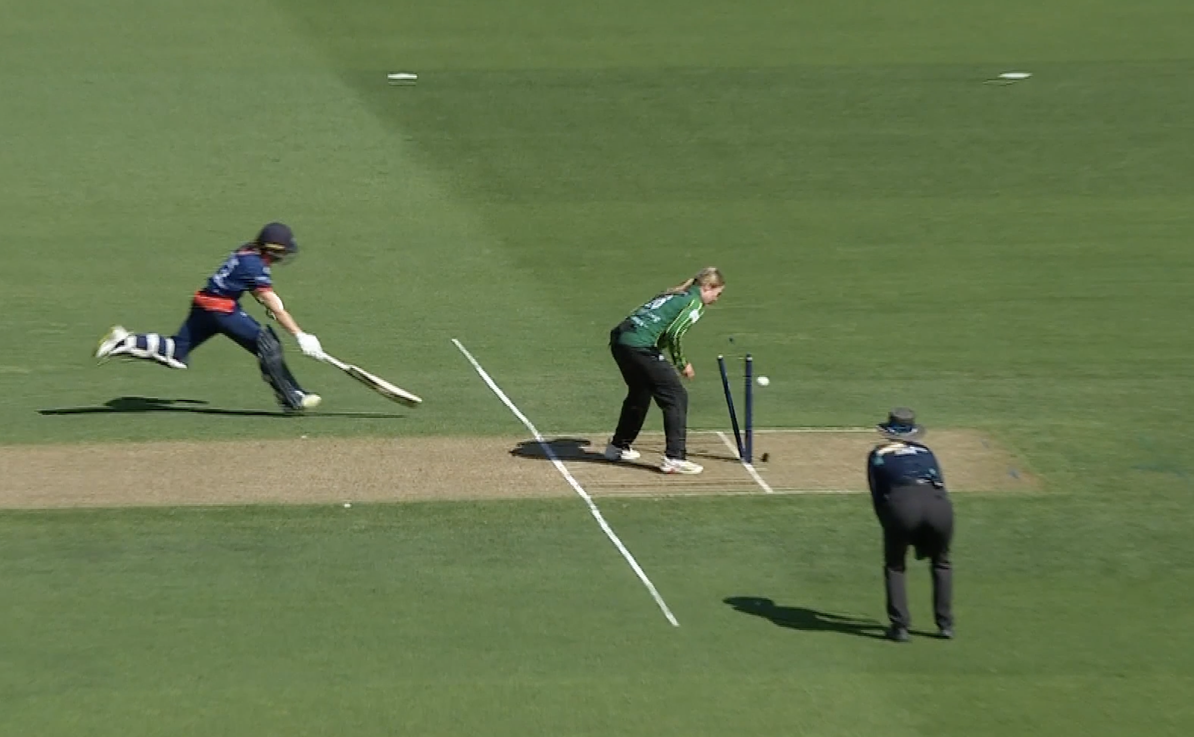 BRILLIANT! Hannah Rowe's direct hit sends Bella Armstrong packing