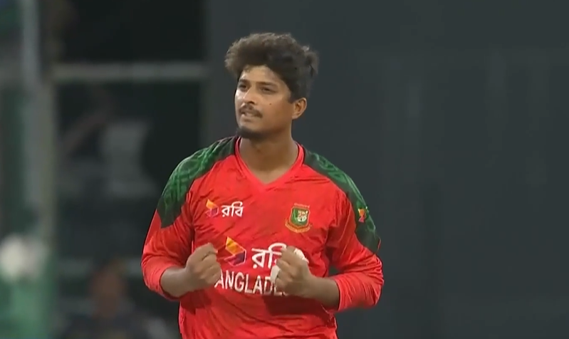 Mahedi Hasan's 4 for 11 | 3rd T20I