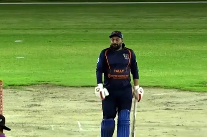 Adnan Idrees's 53 off 25 | Match 19