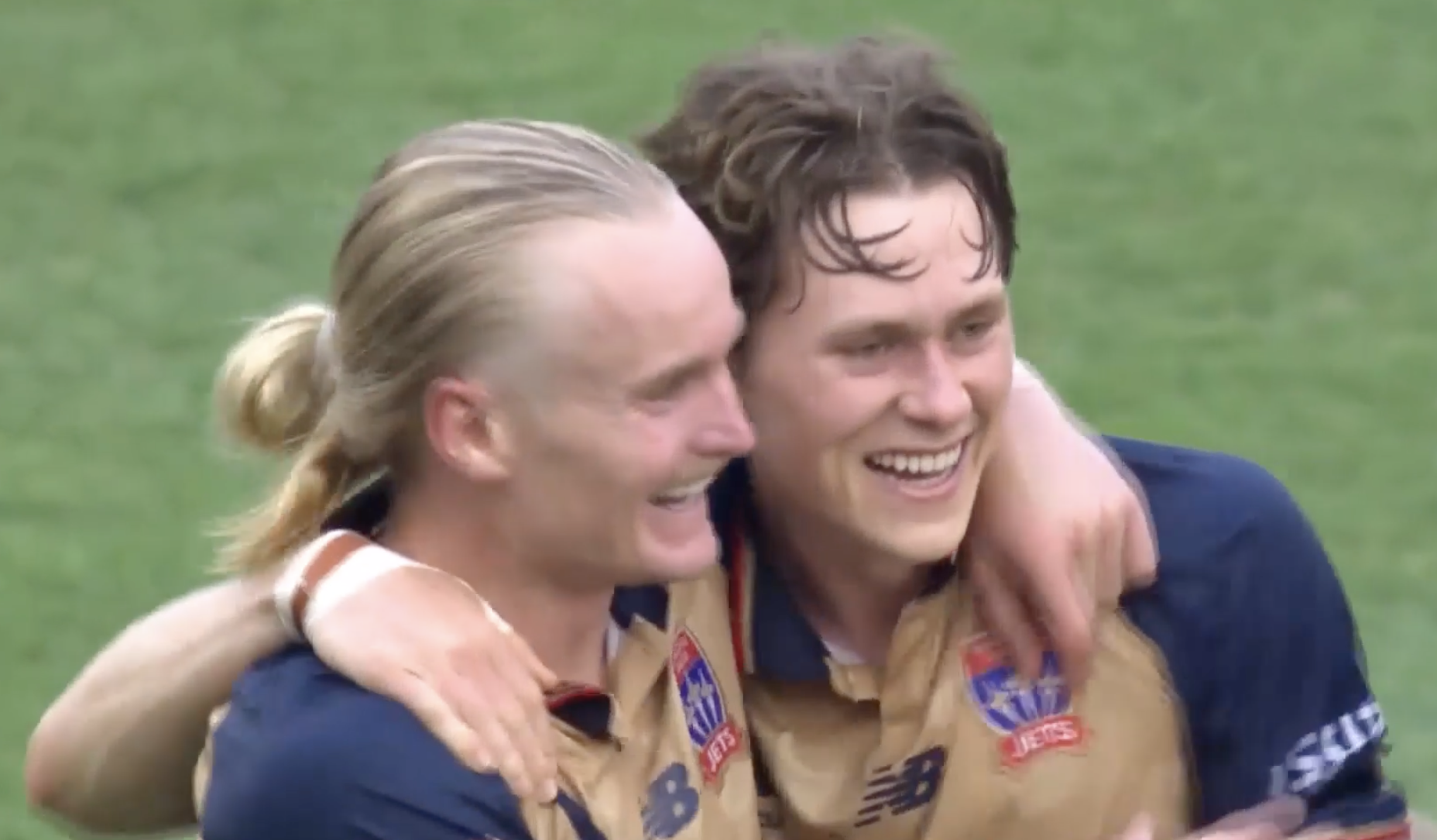 Newcastle Jets 4-1 Brisbane Roar | Round 15