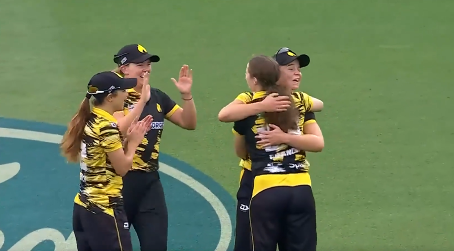 Wellington Blaze beat Canterbury Magicians by 6 runs | Match 27