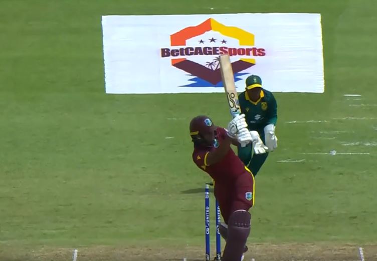 464! Hayley Matthews hammered Ayabonga Khaka