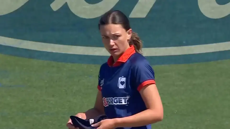 Huckar Amie Hucker's 3 for 28 | Eliminator