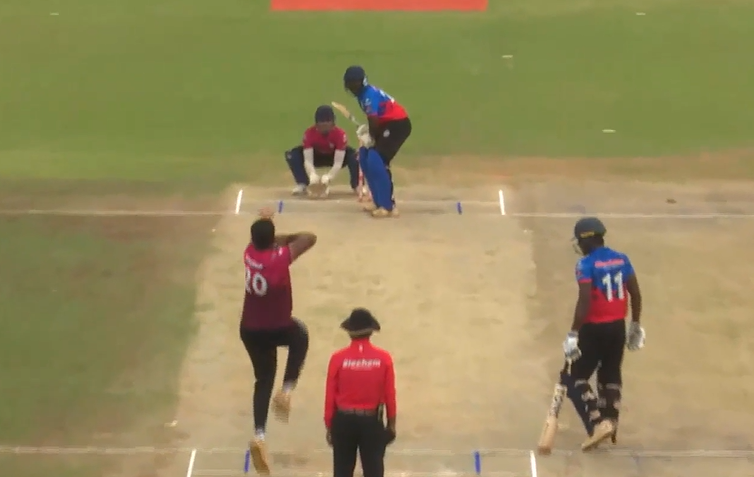 Warriors vs Smashers: Omar Patni's 3 for 17