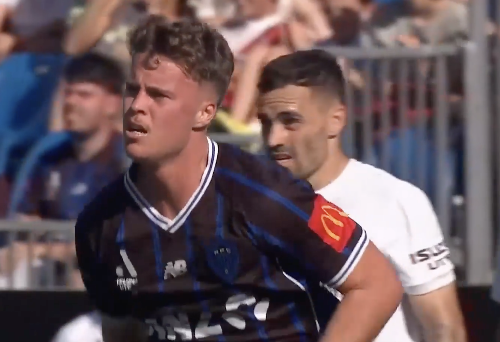 EXCEPTIONAL! Jake Girdwood-Reich pulls one back for Auckland FC