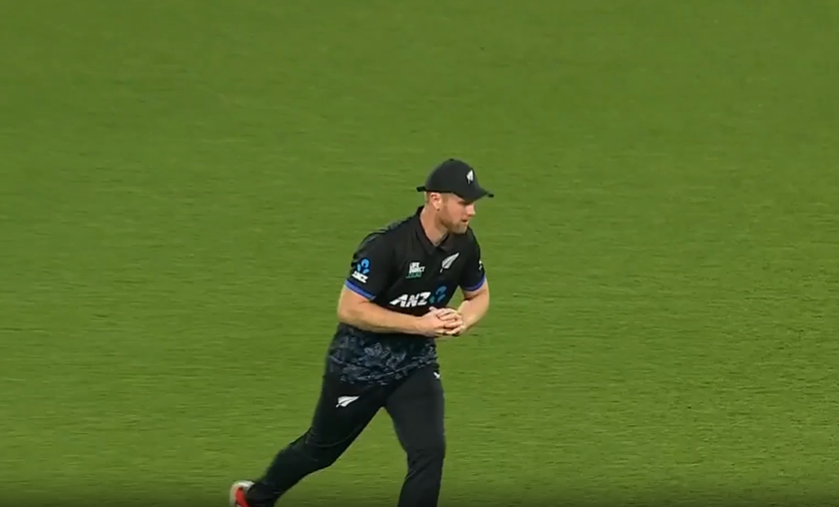 SHARP REFLEXES! Neesham's blinder dismisses de Zorzi