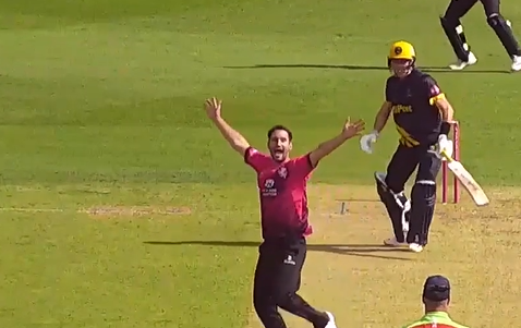 Somerset vs Glamorgan: Lewis Gregory's 3 for 11