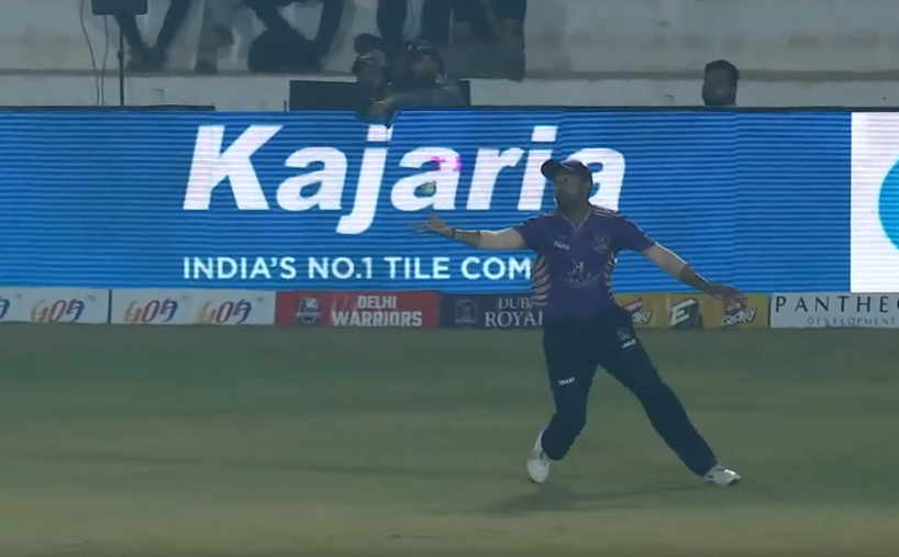 NEARLY DROPPED! Amit Verma's heart-stopping catch
