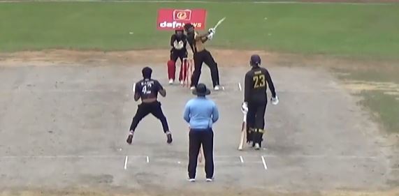 Kabir Berlia's 3 for 41 | Match 10