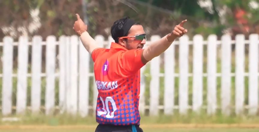 Mavericks Academy vs Ashtapailu Sports: Ashkan Kazi's 3 for 17 