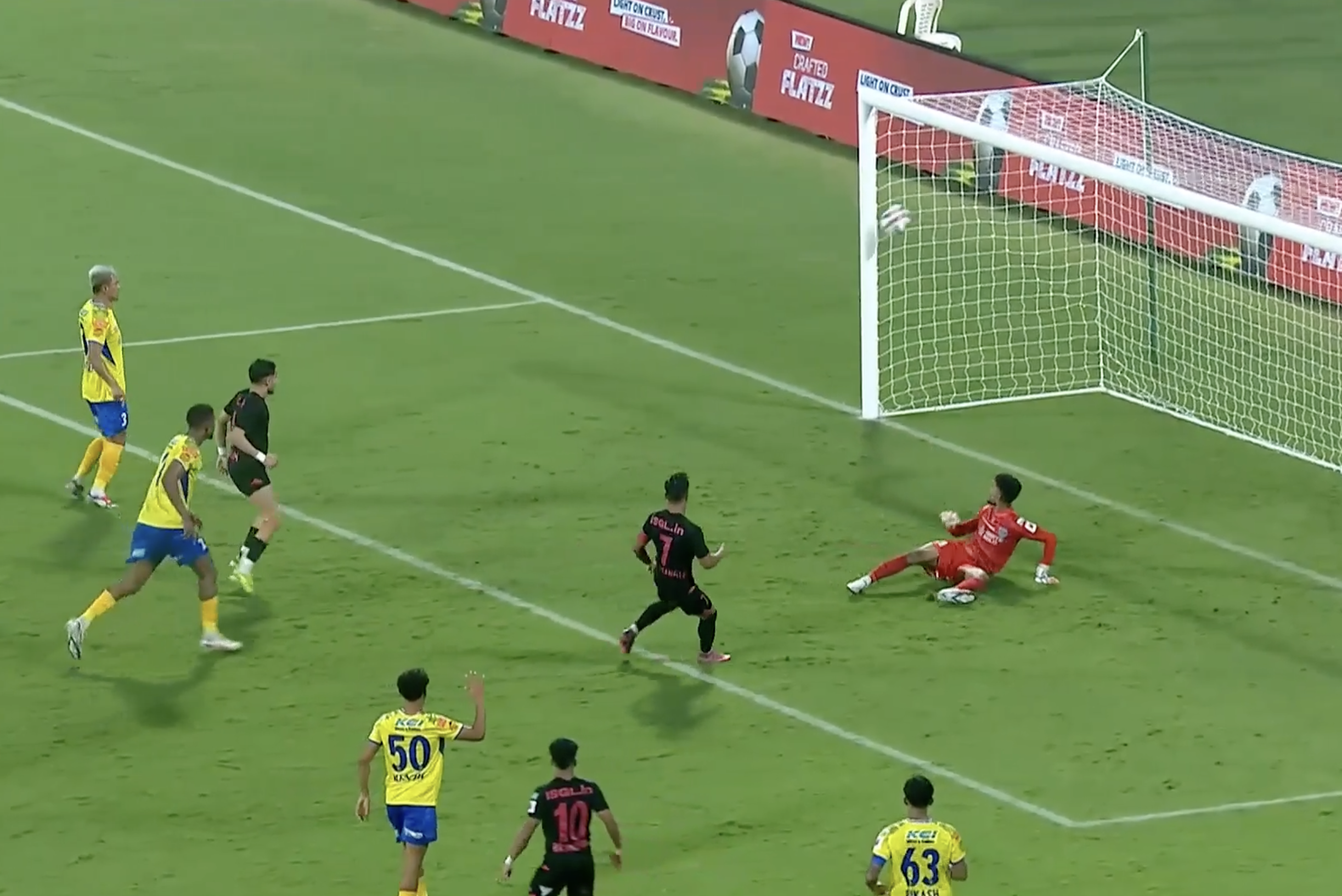 DECISIVE MOMENT! Chhangte breaks the Blasters' resistance