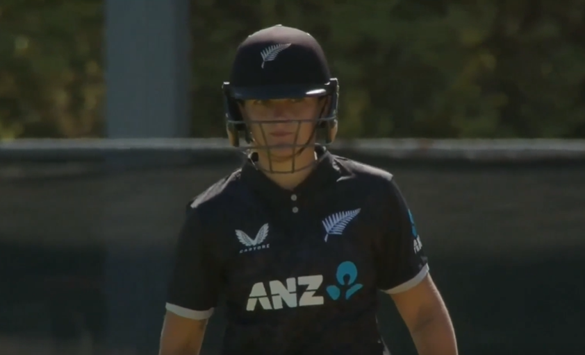 Amelia Kerr's 80 off 106 | 3rd ODI