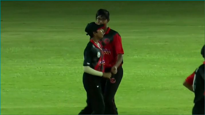 Vishwa Teja Nettem's 3 for 29 | Match 7