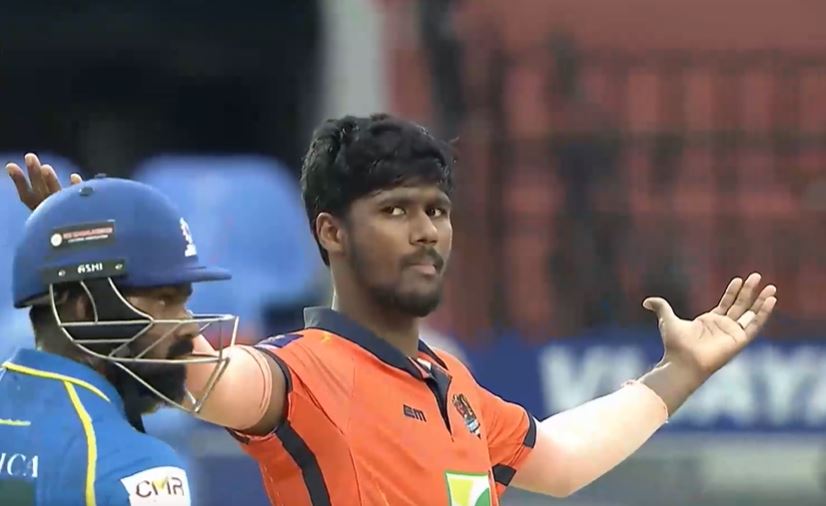 KV Sasikanth's 3 for 41| Match 18