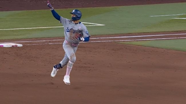 MLB: Arizona Diamondbacks vs Los Angeles Dodgers - Highlights