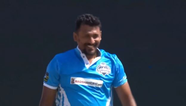Carribean Tigers vs Grand Cayman Jaguars: Suranga Lakmal's 3 for 20