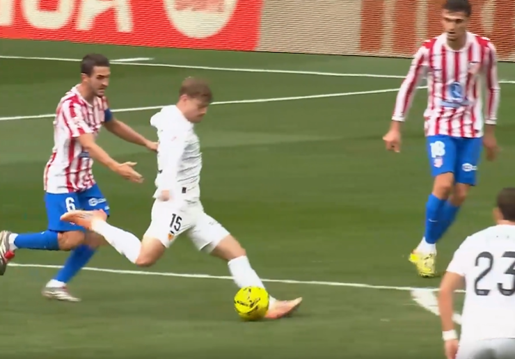 UNSTOPPABLE! Lucas Beltran leaves defenders in the dust