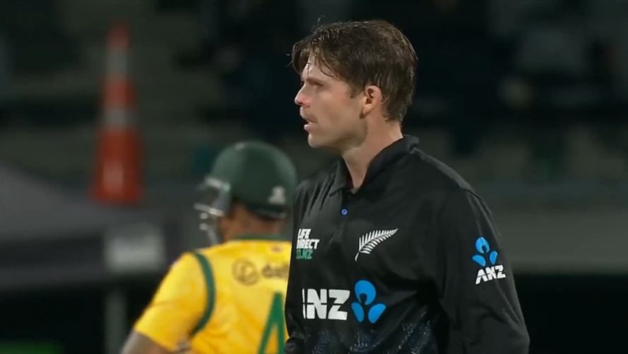 44W! Ferguson outmuscles Linde