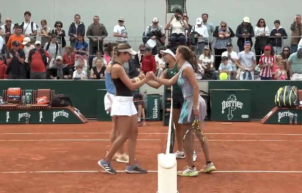 Bronzetti/Li vs Belgraver/Boisson | Women's doubles, round 1 | Roland Garros 2025