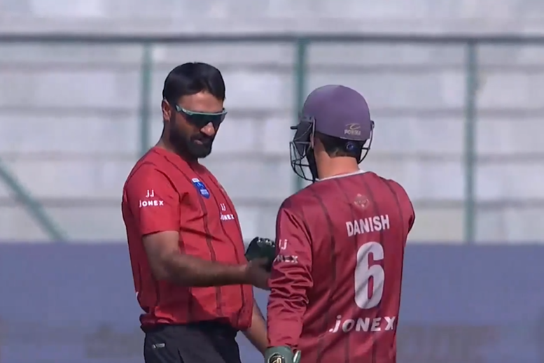 Gulmarg Royal beat Jammu Lions by 3 wickets | Match 12