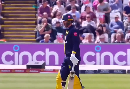 Durham beat Lancashire by 2 runs