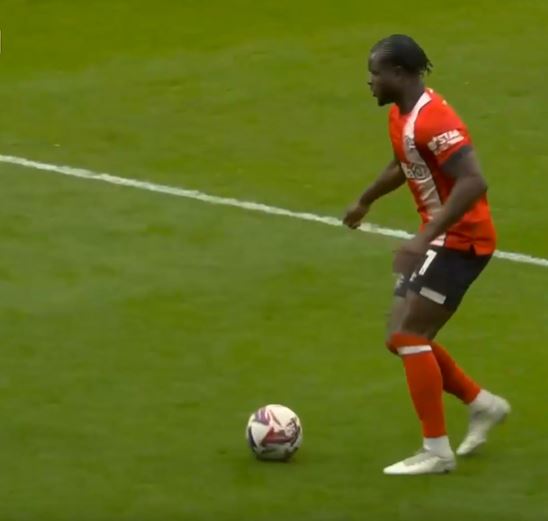 THUNDERBOLT! Millenic Alli stunned the keeper with a fiery strike