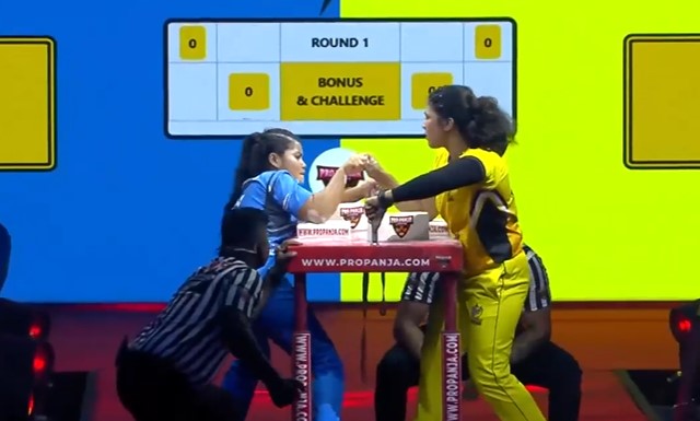 Kiraak Hyderabad vs Mumbai Muscle | Bandarika Kharkongor vs Madhura KN (65 kg) | Hindi Highlights