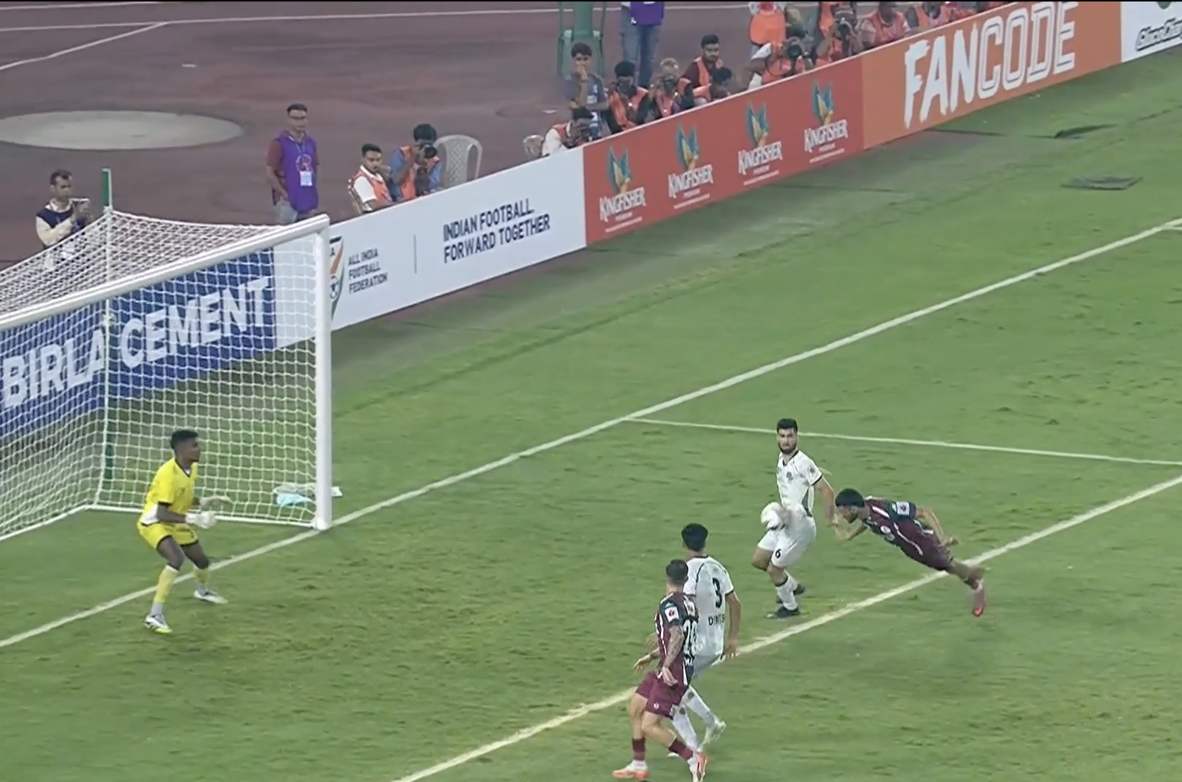 Diving Header! Manvir Singh scores his first goal of the season