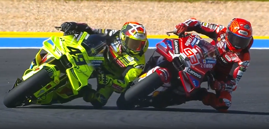 LAST LAP DRAMA! Di Giannantonio edges Marquez in P3 thriller