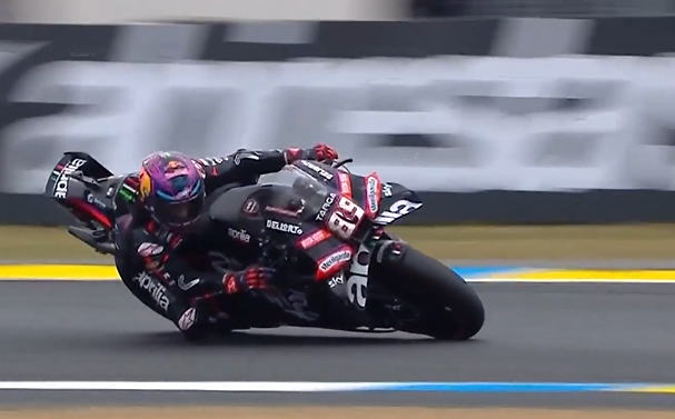 UNSTOPPABLE! Jorge Martin charges to epic French GP glory
