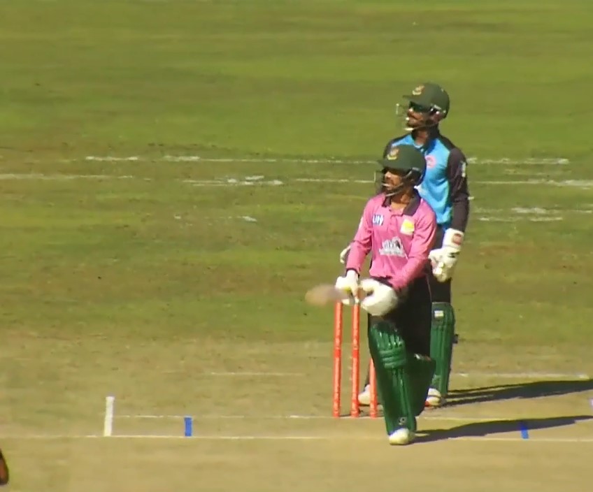 Mominul Haque's 52 off 36 | Match 19
