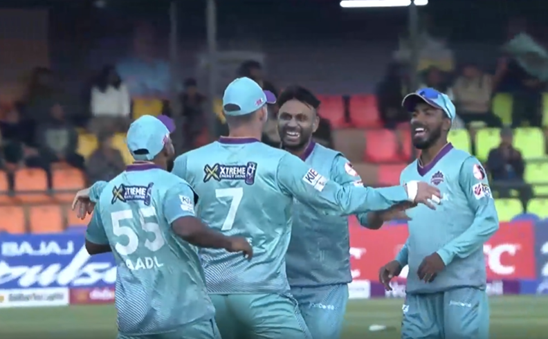 Milind Kumar's 3 for 15 | Match 1