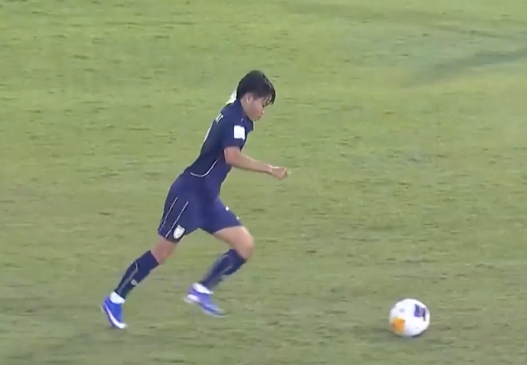 OH MY WORD! Moondong's long-range screamer leaves fans awestruck