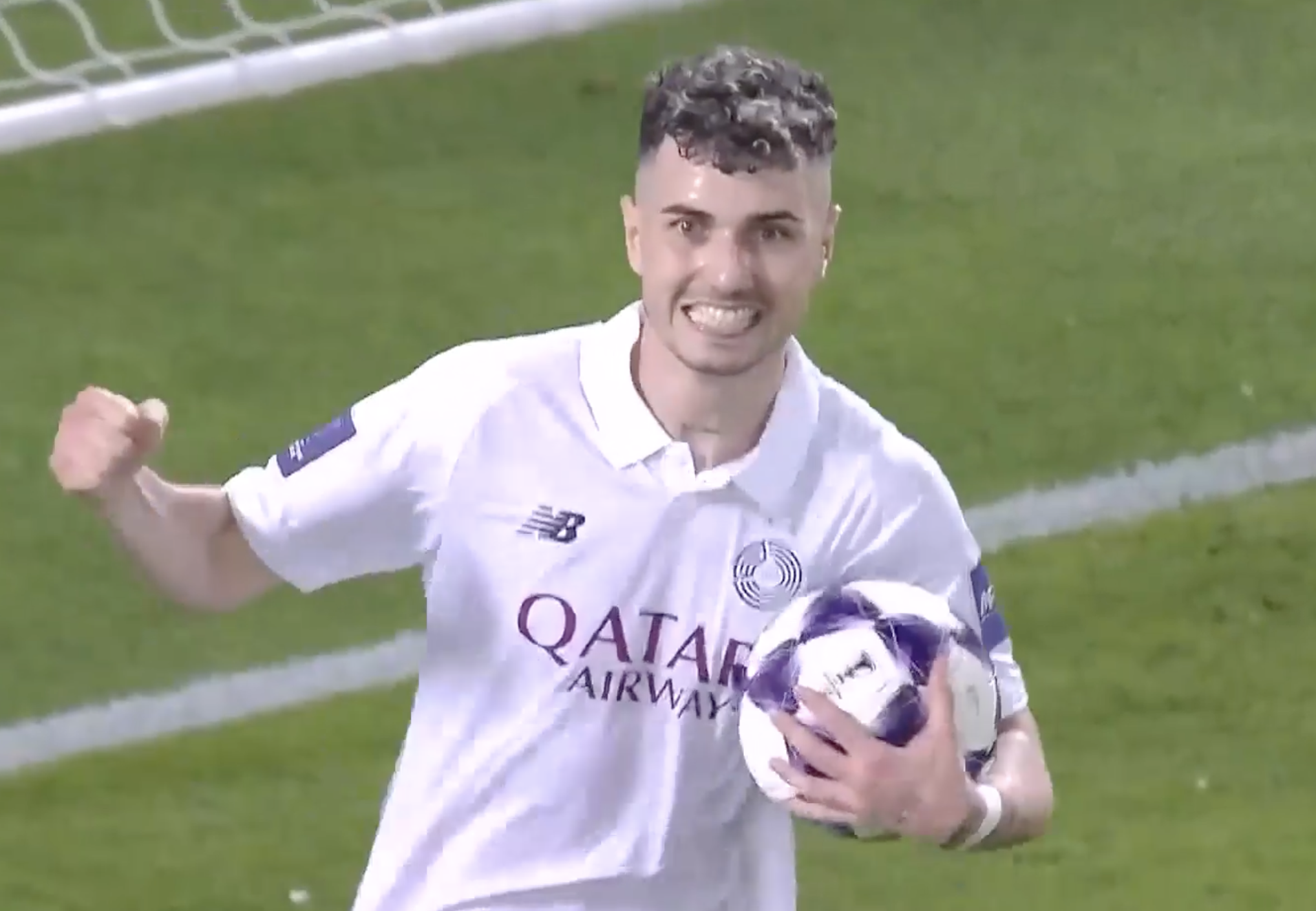 EXQUISITE! Rafa Mujica pulls one back for Al Sadd 