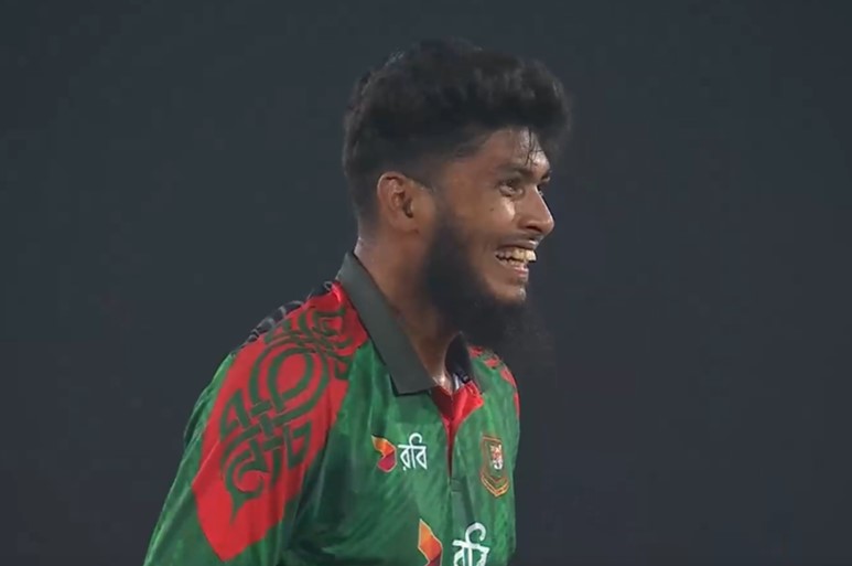 Rishad Hossain's 3 for 54 | 3rd ODI