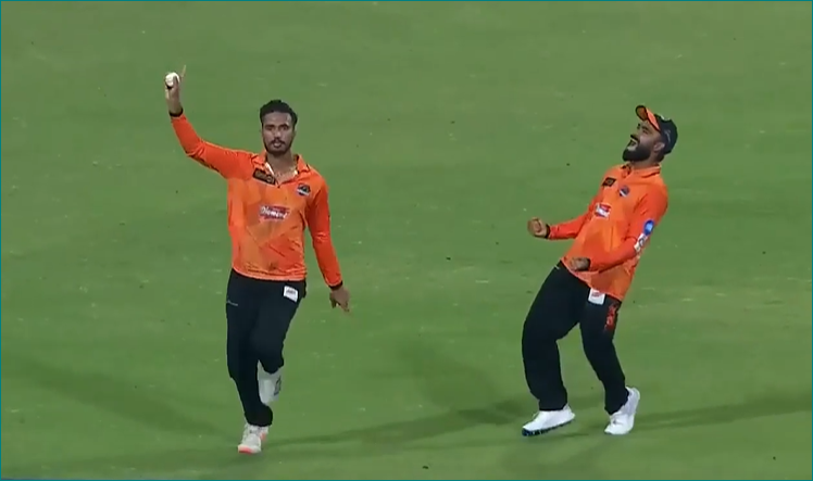Ramveer Gujjar's 4 for 21 | Match 19