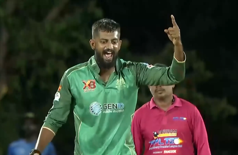 Vignesh K's 3 for 21 | Match 30