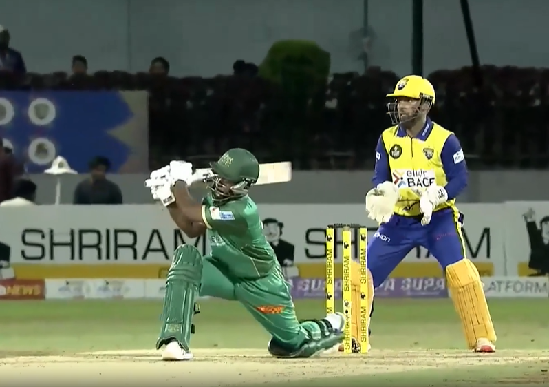 Sanaboyina Tarun's 50 off 31 | Match 43