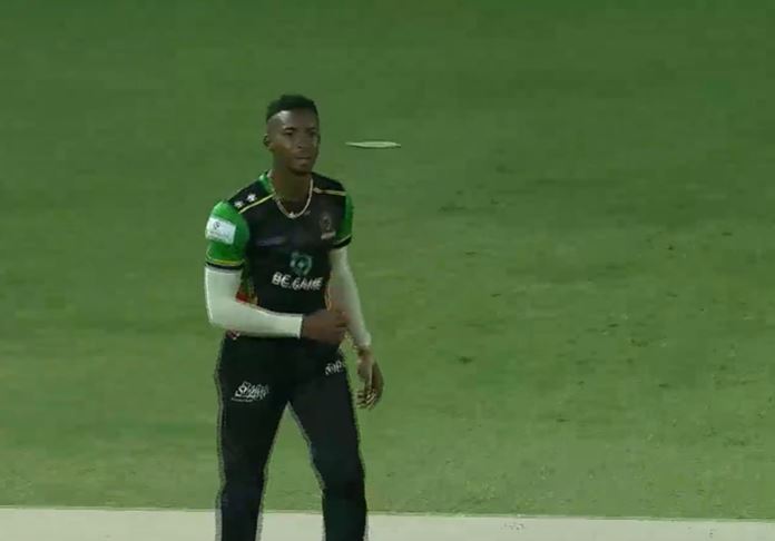 HEART-STOPPER! Athanaze's catch froze the stadium