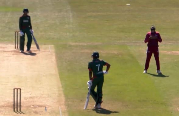 Owais Ahmed's 3 for 48 | Match 20