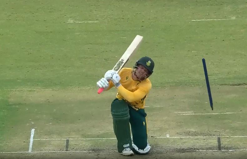 OFF STUMP TAKES FLIGHT! Ngarava set the pitch ablaze