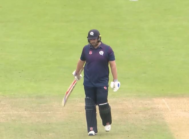 Ollie Hairs's 52 off 35 | Match 6