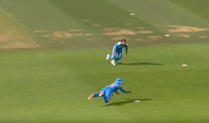 MID-AIR HEROICS! Deepti took flight for a one-handed stonker