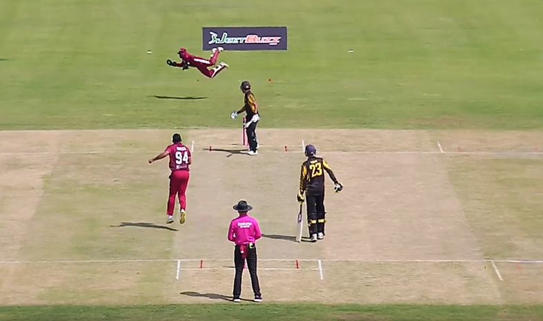 ONE-HAND WONDER! Imal Liyanage's blinder stole the show