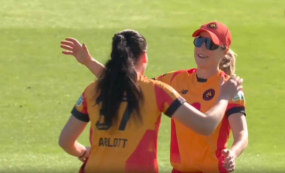 Birmingham Phoenix beat Welsh Fire by 9 runs 