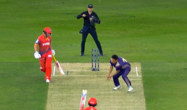 WOAH! Chawla rolls back the years with a lightning caught & bowled