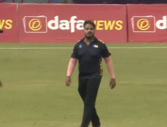 Isaac Peter's 3 for 25 | Match 15