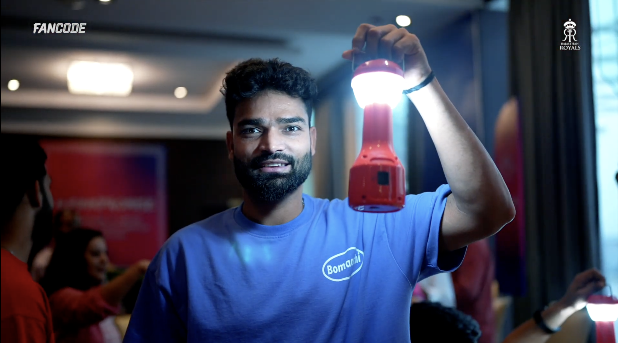 A #PinkPromise Special ft. the Royals and the trained solar engineers from Sambhar!