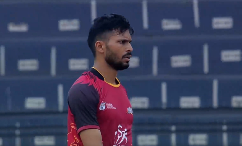 Pradeep Pradhan's 3 for 29 | Match 10